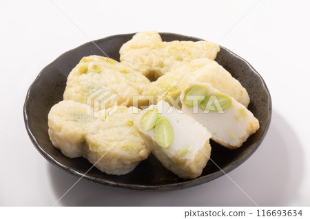 Deep-fried Kamaboko with Edamame Deep-fried Kamaboko with Edamame 116693634