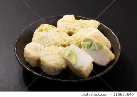 Deep-fried Kamaboko with Edamame Deep-fried Kamaboko with Edamame 116693640