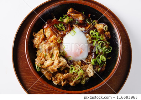 Sukiyaki beef bowl Sukiyaki beef bowl 116693963