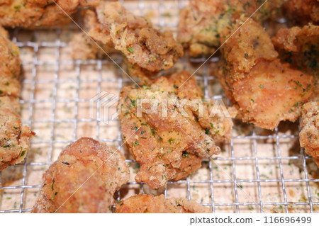 grilled chicken at street food 116696499