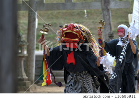 Lion Dance Kobe City Intangible Cultural Heritage Kagura Lion of Minamisooo 116696911