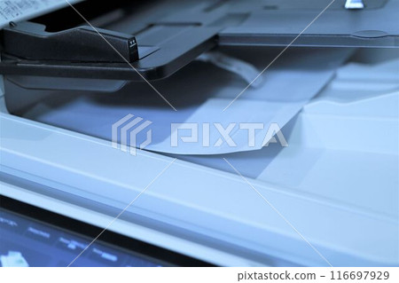 多功能一體機出紙的位置 116697929