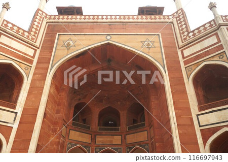 Upper level of Humayun's Tomb, Delhi, India 116697943