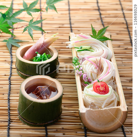 冰鎮大麥盛在天然竹碗中 116698029