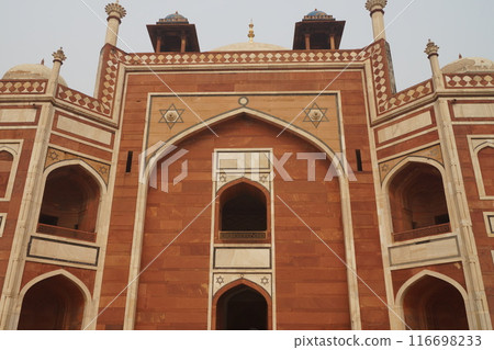 Upper level of Humayun's Tomb, Delhi, India Upper level of Humayun's Tomb, Delhi, India 116698233
