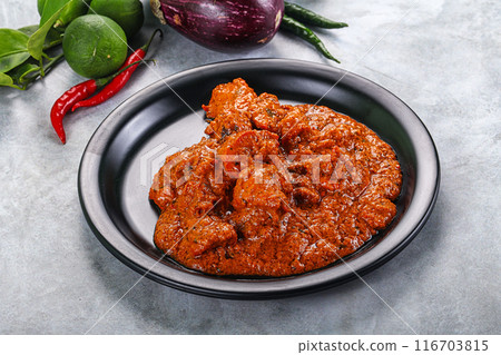 Indian cuisine - butter chicken with sauce Indian cuisine - butter chicken with sauce 116703815