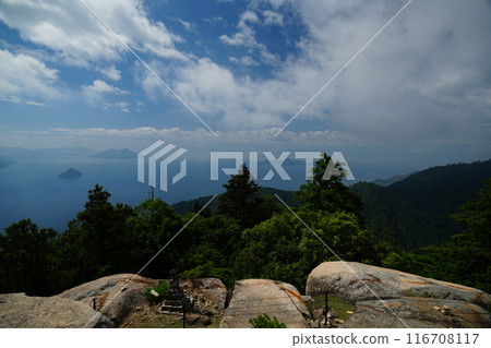 The hiking trail to the summit of Mt. Misen The hiking trail to the summit of Mt. Misen 116708117