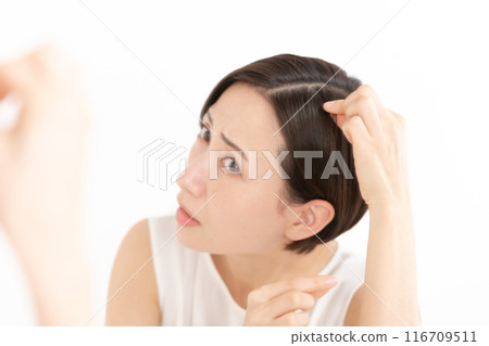 Women who care about their hair Hair care Women who care about their hair Hair care 116709511