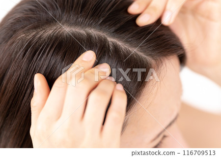 Women who care about their hair Hair care Women who care about their hair Hair care 116709513