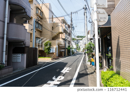 Scenery in front of Nakameguro Station, clear summer sky, Meguro-ku, Tokyo Scenery in front of Nakameguro Station, clear summer sky, Meguro-ku, Tokyo 116712441