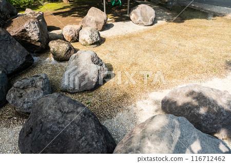 Meguro Ward Higashiyama Park, Cool off by the water, Near Ikejiri-Ohashi Station, Clear summer sky, Meguro Ward, Tokyo Meguro Ward Higashiyama Park, Cool off by the water, Near Ikejiri-Ohashi Station, Clear summer sky, Meguro Ward, Tokyo 116712462