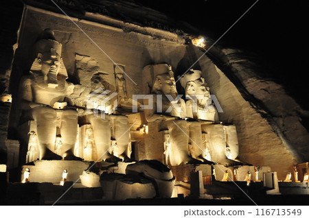 阿布辛貝神廟在夜間燈火通明 116713549