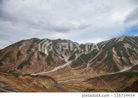 秋天的立山連峰、正子山、別山的壯麗景色。 116714434