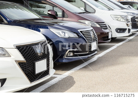 Cars in a parking lot 116715275