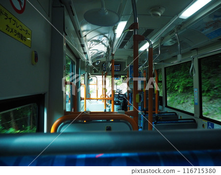 包租一輛鄉村巴士 116715380