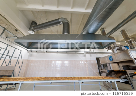 Extractor in the shop of the plant. Production Extractor in the shop of the plant. Production 116716539