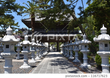 Birthplace Temple on a clear day in Chiba Birthplace Temple on a clear day in Chiba 116717623