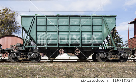 railway freight wagon 116718727