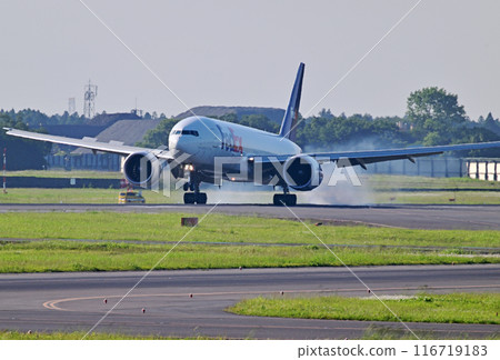 聯邦快遞成田機場十多次三達陣 聯邦快遞成田機場十多次三達陣 116719183