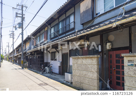 Sixteen Tenement Houses (Kishijo-cho, Kishiwada City, Osaka Prefecture) Sixteen Tenement Houses (Kishijo-cho, Kishiwada City, Osaka Prefecture) 116723126