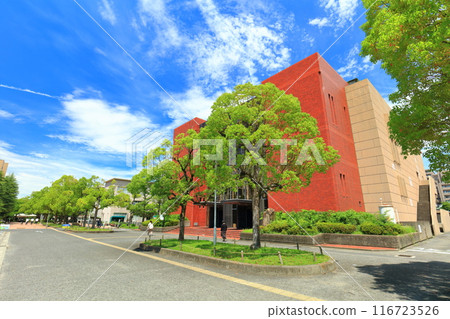 [Kagawa Prefecture] Kagawa University's Saiwai-cho Campus on a sunny day 116723526
