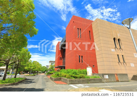 [Kagawa Prefecture] Kagawa University's Saiwai-cho Campus on a sunny day 116723531