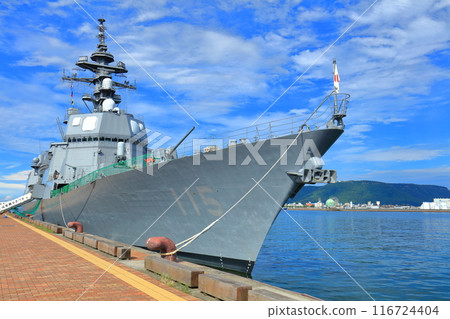 [香川縣]護衛艦秋月號停泊在高松港 116724404