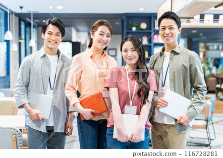 Young office staff. Photo courtesy of Creadisce (Maruzen-Yushodo Co., Ltd.). 116728281