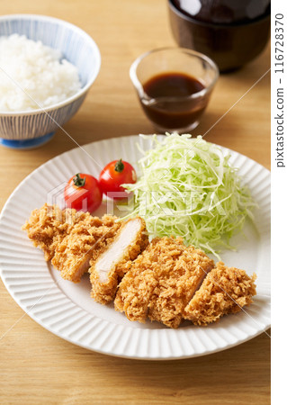 盤子裡的炸豬排 116728370