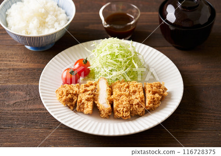 盤子裡的炸豬排 盤子裡的炸豬排 116728375