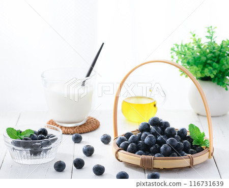 blueberry blueberry 116731639