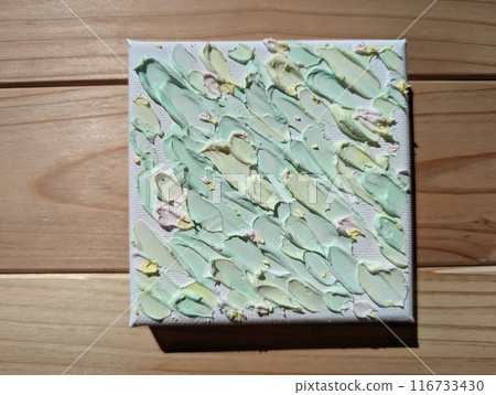 木紋桌上放置的花園藝術 116733430