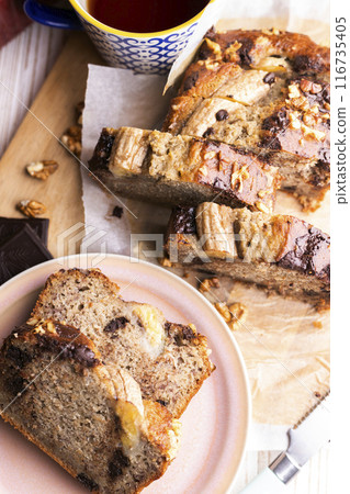 healthy banana bread 116735405