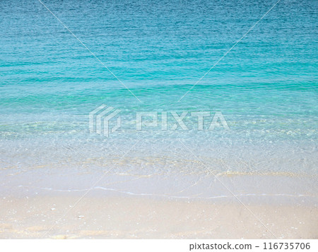 White sandy beach aesthetic background White sandy beach aesthetic background 116735706