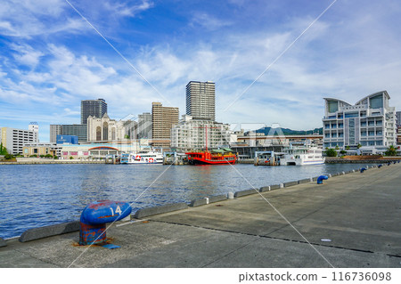 神戶港碼頭的波拉德(兵庫縣神戶市) 神戶港碼頭的波拉德(兵庫縣神戶市) 116736098