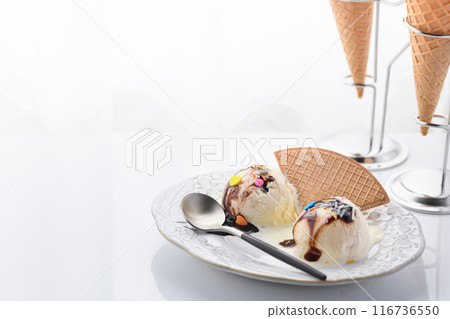 Ice cream Ice cream 116736550