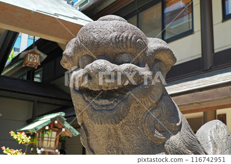 Guardian lion of Shiba Daijingu Shrine [Shiba, Minato-ku, Tokyo] 116742951