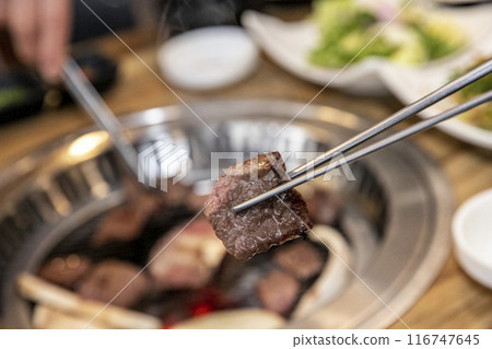 Korean bbq Grilled Beef Ribs 116747645