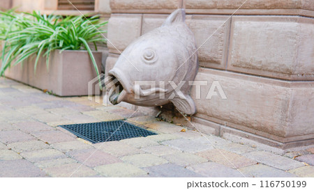 fish fountain europe design decoration park landmark water outdoor sculpture statue art 116750199