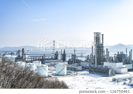 Winter industrial area seen from National Route 37, Muroran City 116750461