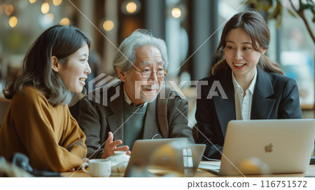 教導老年人如何使用電腦 116751572