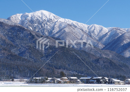 從大野市看冬天的荒島山 從大野市看冬天的荒島山 116752037