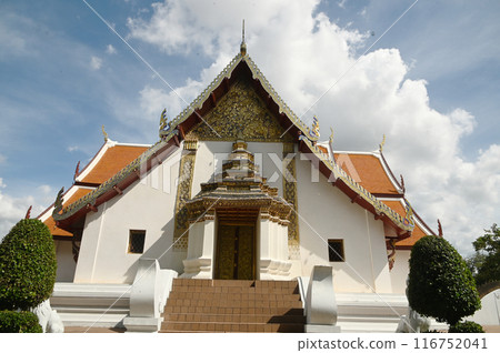 Wat Phumin, built in 1596, is unique in that it is a square-shaped temple that is both an ordination hall, a temple, and a main pagoda in the same building. Northern of Thailand. 116752041