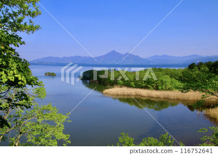 Lake Inawashiro and Mount Bandai from Oninuma (Konan Town, Koriyama City, Fukushima Prefecture) 116752641