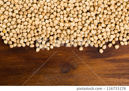 Chickpea on wooden background 116753176
