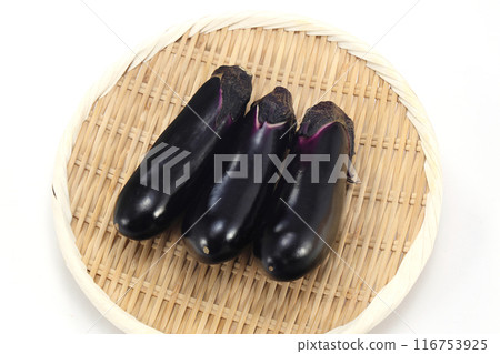 漏杓中的新鮮茄子 116753925