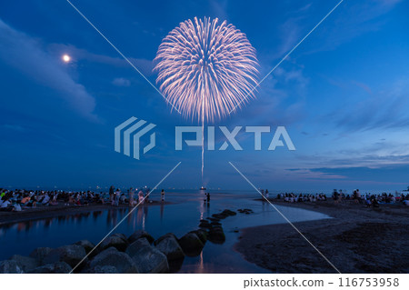 [神奈川縣] 鎌倉花火大會 - 海上燃放的煙火 116753958