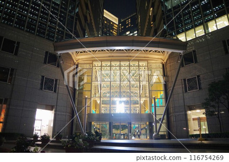 Otemachi First Square at night Otemachi First Square at night 116754269