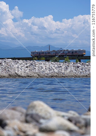 在富山縣富山市運行的富山地方鐵路（列車） 116755779