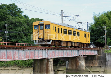 [JR West] 123 Series (Onoda Line: Mede to Onoda) 116756799